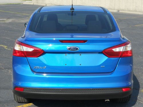 2012 Ford Focus SE Sedan 4-Door 2.0L, image 18