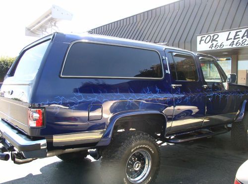 1986 AIR BRUSHED PEARL BLUE SUBURBAN REBORN AS A LIFTED CUSTOM HOT ROD TRUCK, image 8