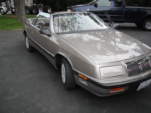 1988 chrsyler lebaron convertible