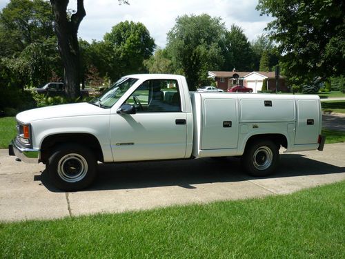Chevy 3500 service utility bed reading areotech body chevrolet gm truck