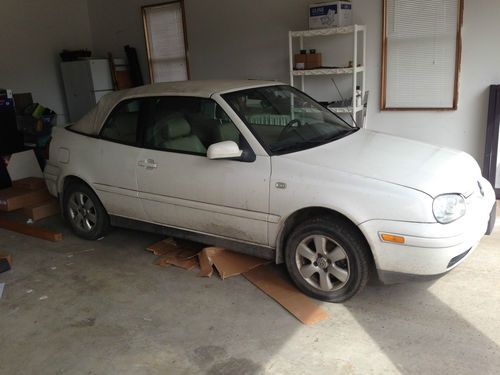 2002 volkswagen cabrio glx convertible 2-door 2.0l