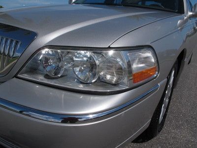 LINCOLN TOWN CAR SIGNATURE ONLY 39K MILES!!! LEATHER LOADED EXTRA CLEAN!!, US $11,590.00, image 23