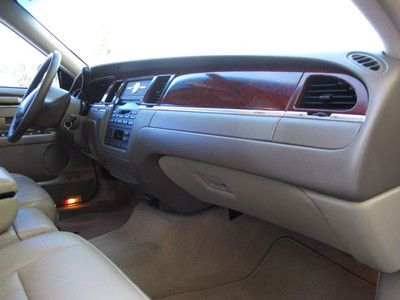 LINCOLN TOWN CAR SIGNATURE ONLY 39K MILES!!! LEATHER LOADED EXTRA CLEAN!!, US $11,590.00, image 49