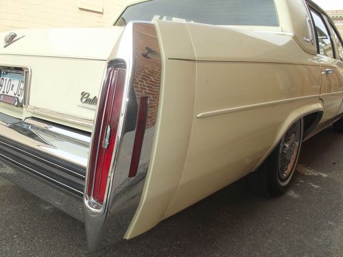 1984 Cadillac Sedan Deville 4-door Colonial Yellow 4.1L Deville Look at pictures, image 9