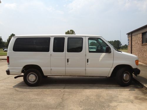 2006 ford e350 12 passenger van