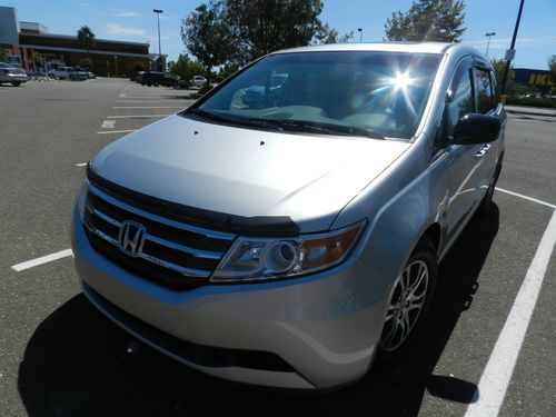 2011 honda odyssey ex-l navigation 16k miles