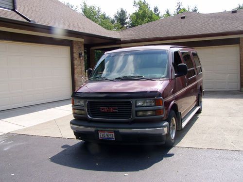 2002 gmc savana 1500 sherry designs / discovery conversion van