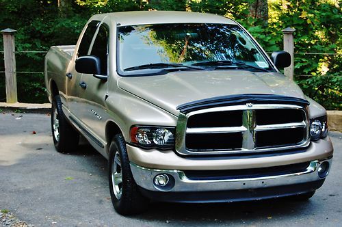2002 dodge ram 1500 ! 4.7 v8  like new inside and out ! carfax ! clear title !