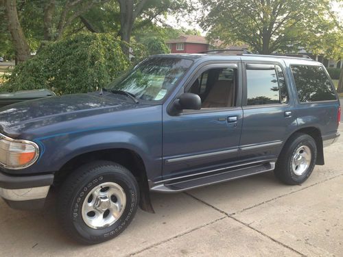 1998 ford explorer xlt sport utility 4-door 4.0l