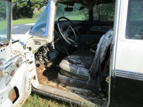 1956 Ford four door sedan, image 4