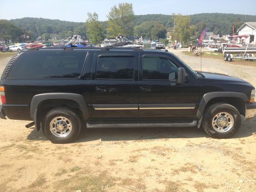 2004 chevrolet suburban 2500 lt sport utility 4-door 6.0l