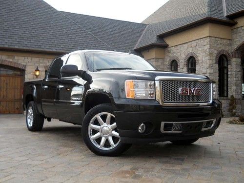 2007 gmc denali awd sunroof chrome 20s 1-owner very clean