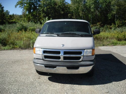 1999 dodge ram 1500 van base standard passenger van 3-door 3.9l