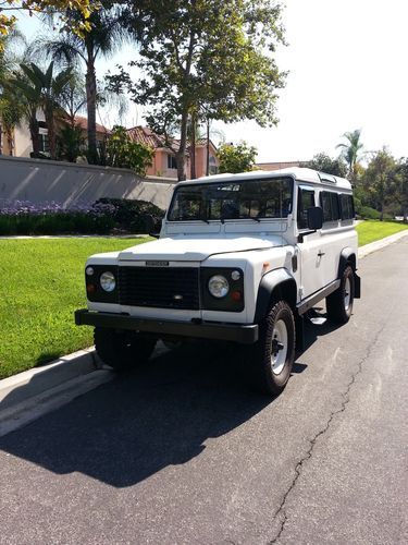 Land Rover Defender- 37k miles, image 2