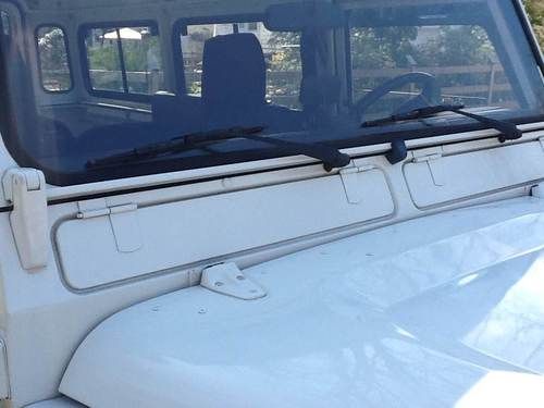 Land Rover Defender- 37k miles, image 3