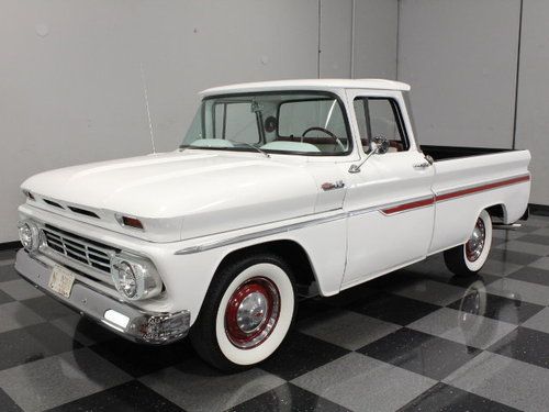 Refinished in arctic white, two-tone interior, 238 ci, powerglide, wide whites!