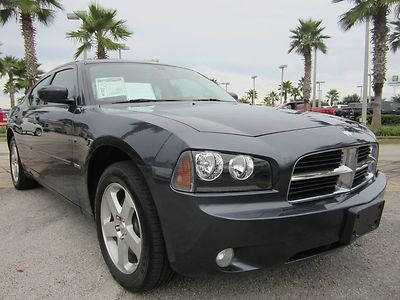 R/t hemi awd navigation leather sunroof clean carfax one owner shipping