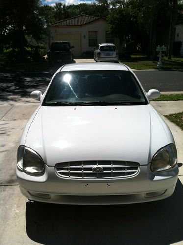 2000 hyundai sonata gls sedan 4-door 2.5l