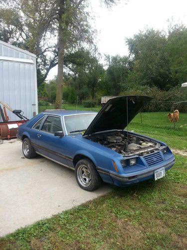 1984 ford mustang lx hatchback 2-door 3.8l