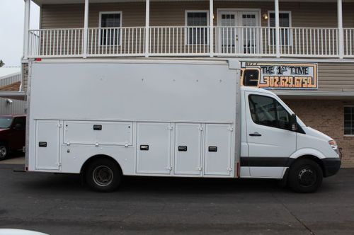 2008 dodge sprinter utility van *only 25000 miles*