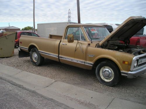 1969 chevrolet  pick-up truck