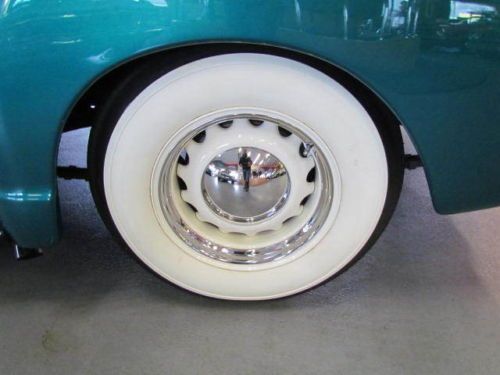 1952 Chevrolet Suburban Beautiful Restoration, image 11