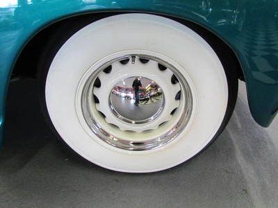 1952 Chevrolet Suburban Beautiful Restoration, image 13