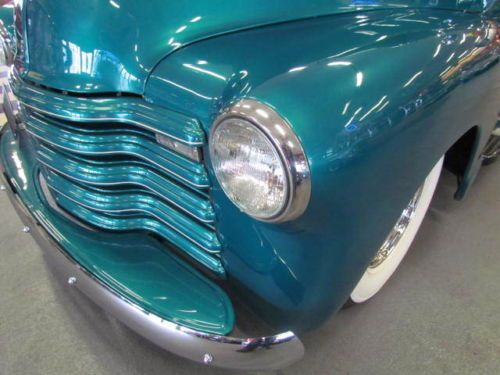 1952 Chevrolet Suburban Beautiful Restoration, image 15