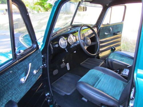 1952 Chevrolet Suburban Beautiful Restoration, image 19