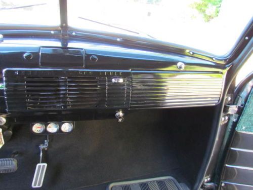 1952 Chevrolet Suburban Beautiful Restoration, image 22