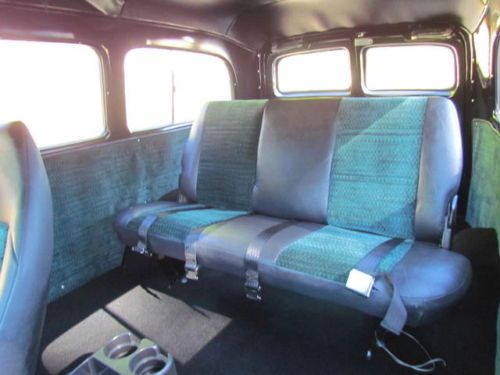1952 Chevrolet Suburban Beautiful Restoration, image 24