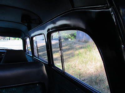 1952 Chevrolet Suburban Beautiful Restoration, image 41
