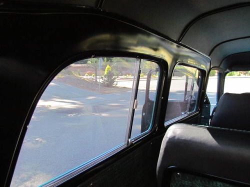 1952 Chevrolet Suburban Beautiful Restoration, image 42