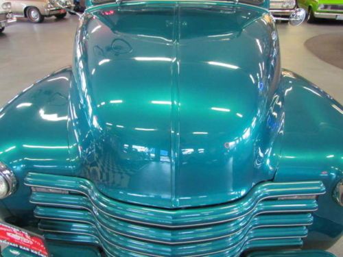 1952 Chevrolet Suburban Beautiful Restoration, image 43