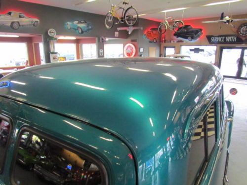1952 Chevrolet Suburban Beautiful Restoration, image 46