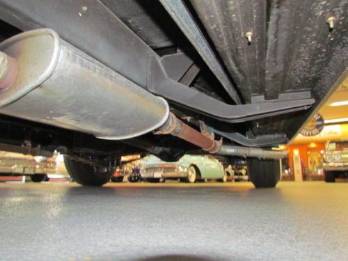 1952 Chevrolet Suburban Beautiful Restoration, image 64