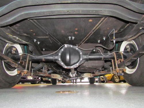 1952 Chevrolet Suburban Beautiful Restoration, image 69