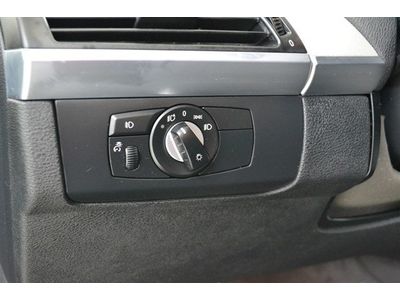 Leather Seats Bluetooth Rear Spoiler Memory Seats Used Cars Near Kansas City, image 15