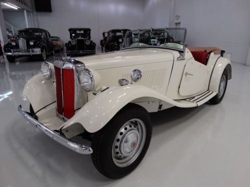 1953 mg td roadster, new chrome! new top! classic white w/ red interior!