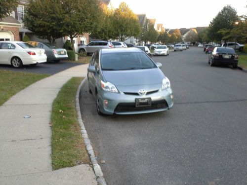 2013 prius toyota 4 door hatchback