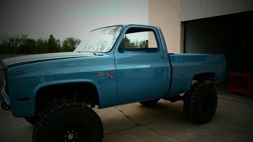 1986 4x4 lifted chevy shortbed show truck