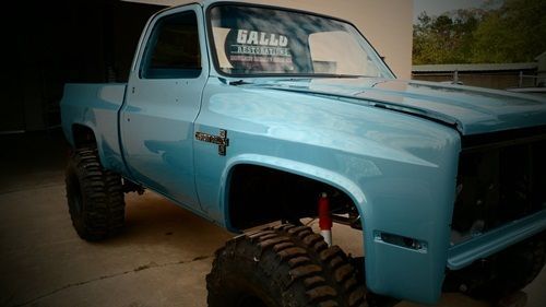 1986 4x4 lifted chevy shortbed show truck, image 2