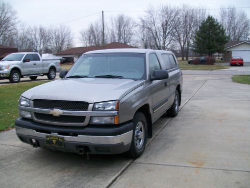 2003 chevy 1500 pick up truck w/fib top &amp; new even brake g.c woodhaven michigan