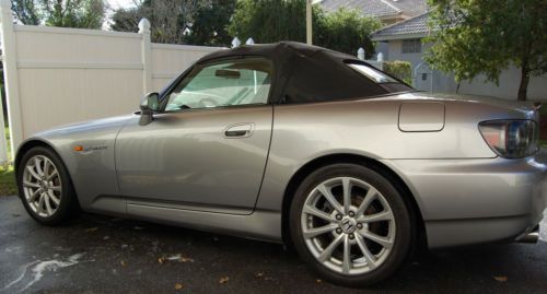 2006 honda s2000 w/ hard dog roll bar