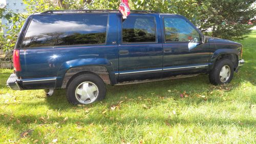 4 x 4 suv 1995 gmc k1500 suburban base sport utility 4-door 5.7l