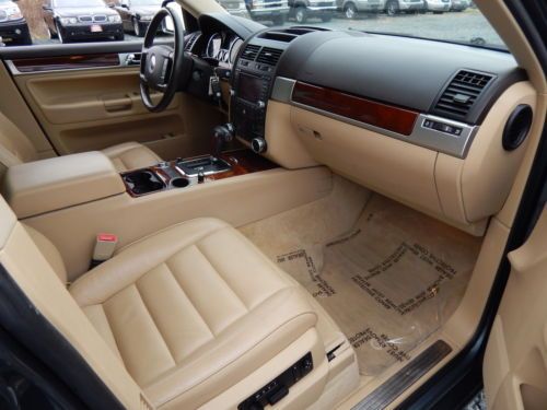 Nice 04 Volkswagon Touareg Loaded, image 12