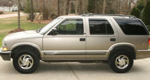 2001 chevy blazer lt 79k miles 4.3 vortec non-smoker owned have carfax already