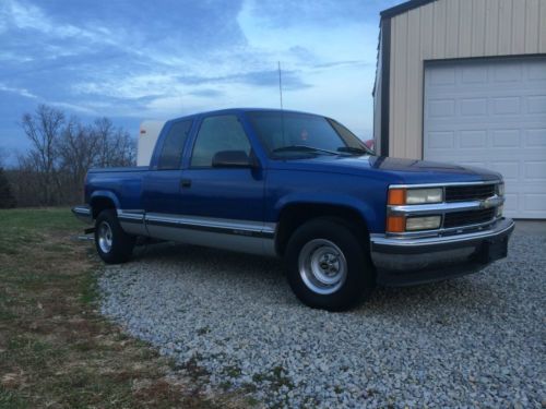 Chevrolet 1500 extended cab step side