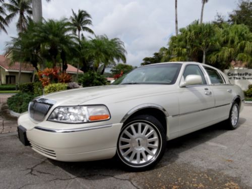 Stunning 1 florida owned 04 lincoln town car signature series-79k-no reserve-wow