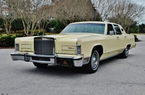 1 owner low miles 1978 lincoln contenental 4 door loaded sold at no reserve wow
